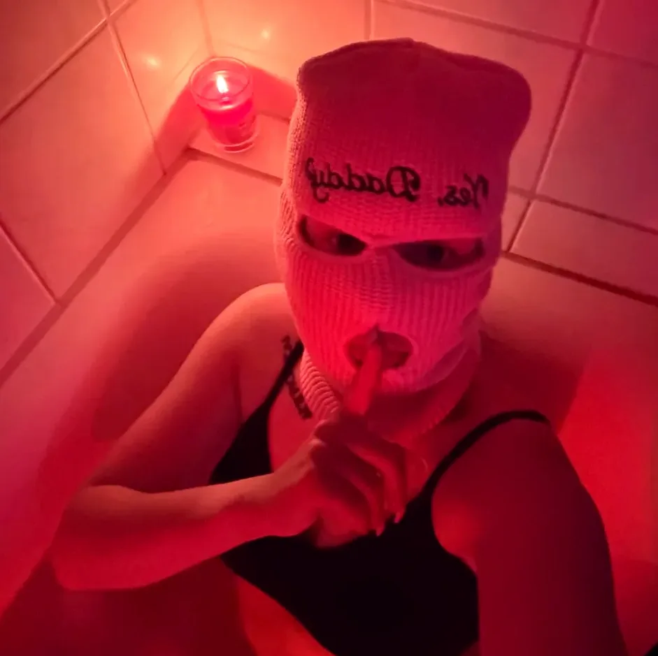 Alba, 27 anni