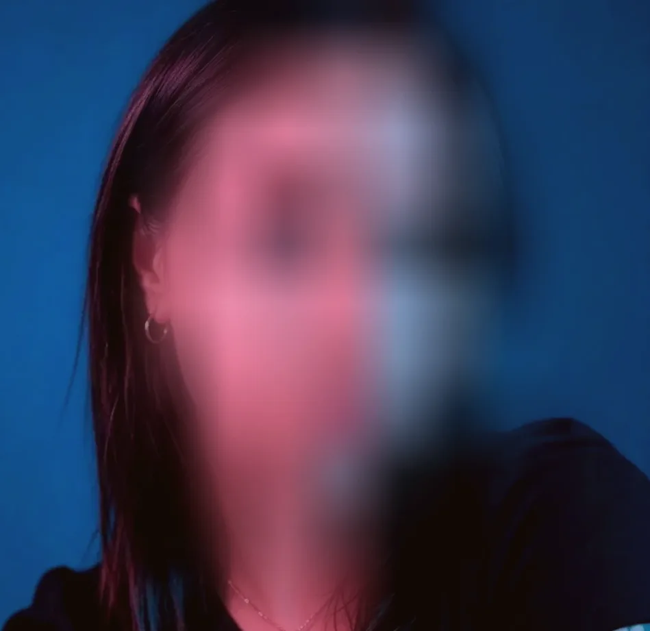 Ambra, 20 anni